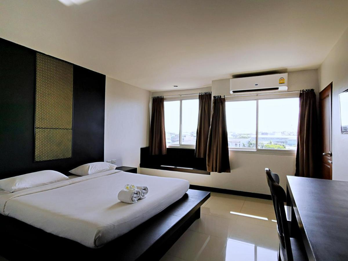 צ'ומפון Nana Buri Hotel מראה חיצוני תמונה